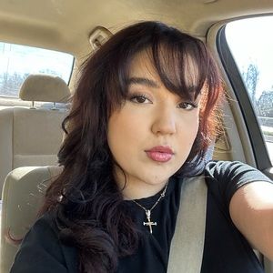 Meet your Posher, Yasmin